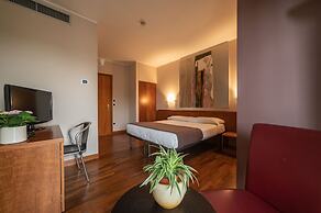 HOTEL QUERINI - Essential Business Hotel, Sandrigo