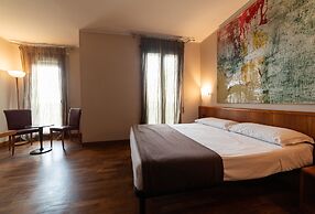 HOTEL QUERINI - Essential Business Hotel, Sandrigo