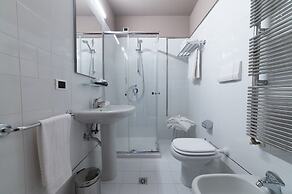 HOTEL QUERINI - Essential Business Hotel, Sandrigo