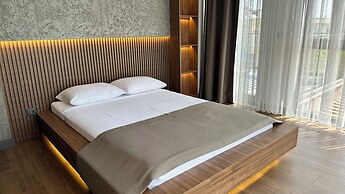 DrVilla Suits