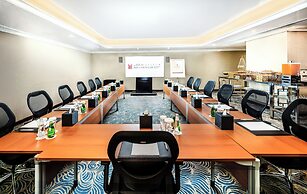 Millennium Al Aqeeq Hotel