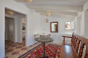 LUXURY VILLA 44