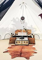 Utopia Feels Botanical Glampground