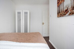 Tms Lovely 3 Bed House-tilbury-free Parking