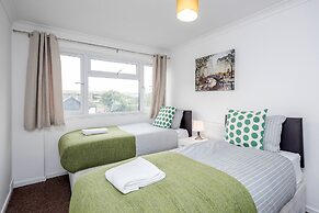 Tms Lovely 3 Bed House-tilbury-free Parking