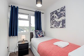 Tms Lovely 3 Bed House-tilbury-free Parking