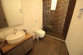 Ala Grand Residence