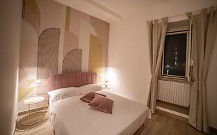 LA BANCHINA   LUXURY  SUITES