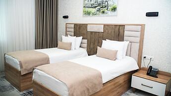 Green Park Hotel