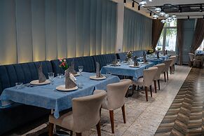 Green Park Hotel