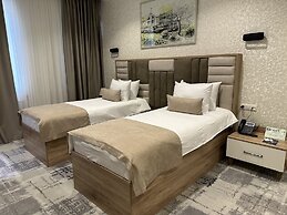 Green Park Hotel