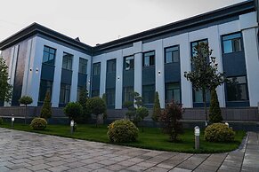 Green Park Hotel