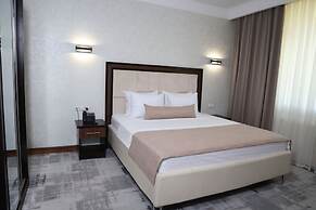 Green Park Hotel