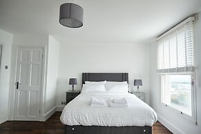 Impeccable 6-bed House in Ramsgate, Harbour Views