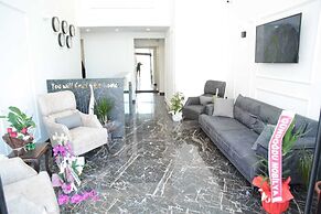 Kivanc Residence