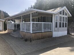 Blind Bay Resort