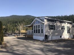 Blind Bay Resort