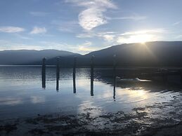 Blind Bay Resort