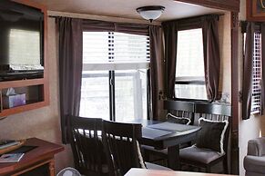 Blind Bay Resort