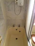 Room-orchard Manor, Fore Street Probus,