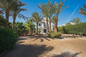 Charming Villa in El Gouna with Pool