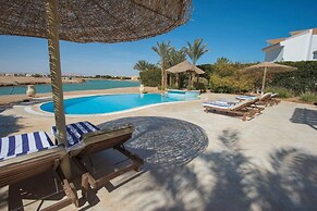 Charming Villa in El Gouna with Pool