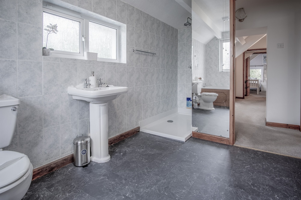 Tucking Mill - 3 Bedroom - Stepaside
