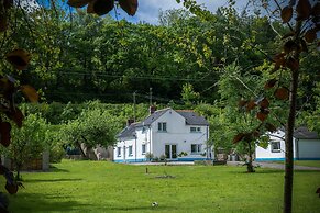 Tucking Mill - 3 Bedroom - Stepaside
