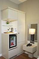 Homey Airport Hotel