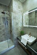Homey Airport Hotel