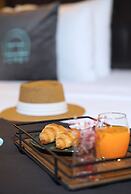 Homey Airport Hotel