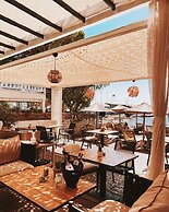 Yalinn Hotel