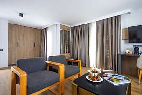 Yalinn Hotel