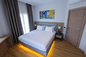 Yalinn Hotel