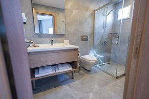 Yalinn Hotel