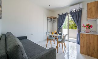 Linda Apartments