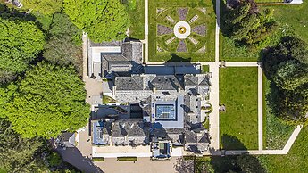 The Mabel Suite Stone Cross Mansion