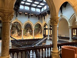 The Mabel Suite Stone Cross Mansion