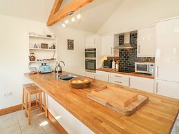 Old Hall Byre