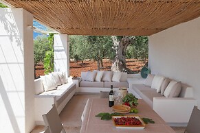 TD Casa Lul Panoramic Pool Over Mediterranean Scrub
