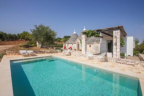 TD Trulli Terralta Panoramic Pool Over Countryside