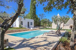 TD Trulli Tortorella w Nature Pool Sauna