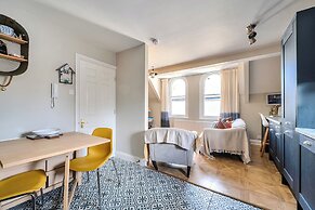 Newly Refurbished 2nd Floor Apartment Lil Nauti
