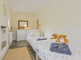 Pond Cottage