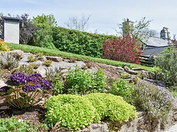 Pond Cottage