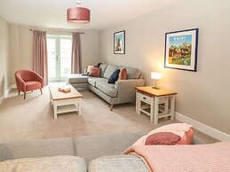 9 Windrush Heights