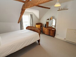 Cross View Cottage