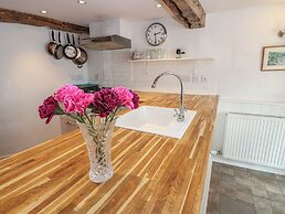 Cross View Cottage