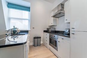140 Minories