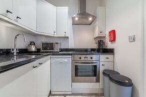 140 Minories